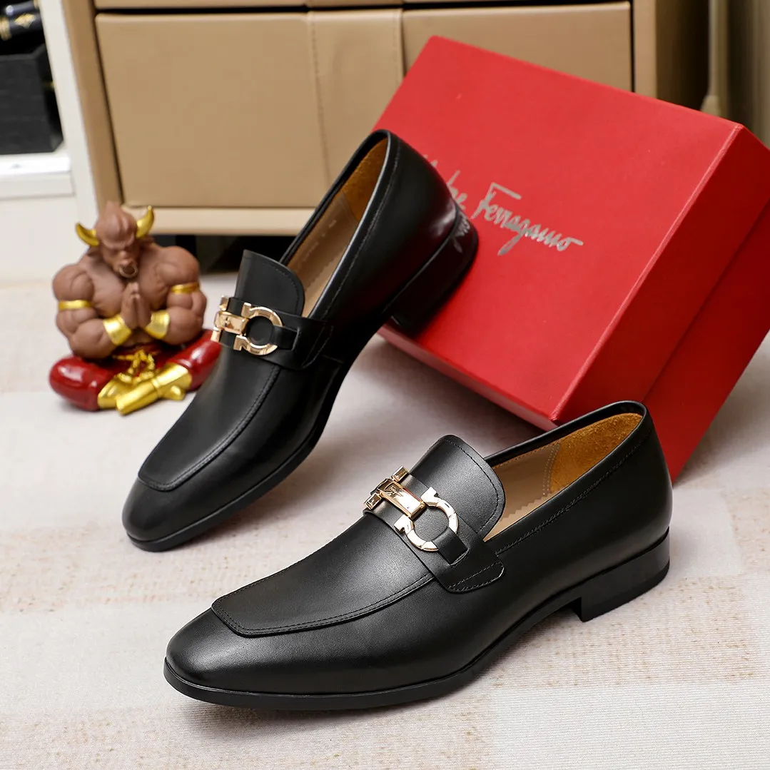 Men's shoes 💰600 🕷🕷🐂【Ferragamo】 Popular fashion casual shoes🇨🇳Official website counter 1:1 production, original mold opening💯Good quality can be seen, imported high-end first-layer pebbled calfskin, water-dyed🐂leather lining🌿very clear texture, high-quality waterproof, non-slip and wear-resistant outsole🎋high quality and low price, truly handmade🍓, 5 colors available! Code number 38-44 (45. To be customized)